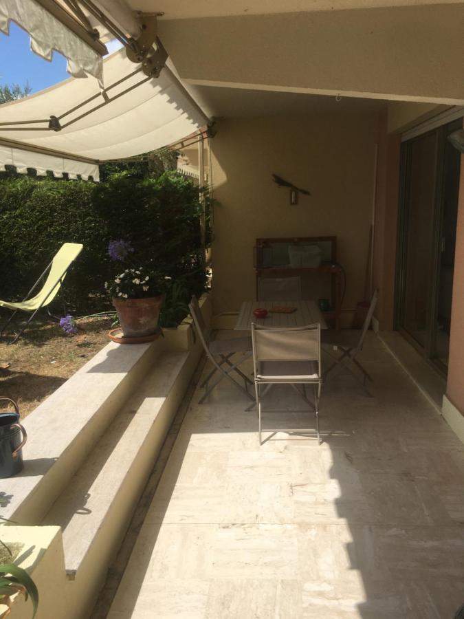 Clim Jardin Et Parking Prive -piscine Tennis Et Park Vue